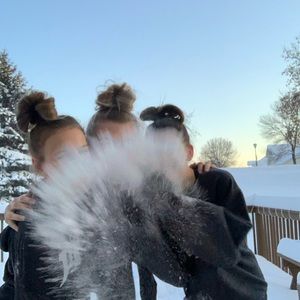 Meet your Posher, Caitlyn